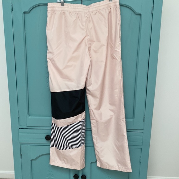 NWOT Reebok Classes Vector Track Pant. Buff Large - Picture 9 of 11